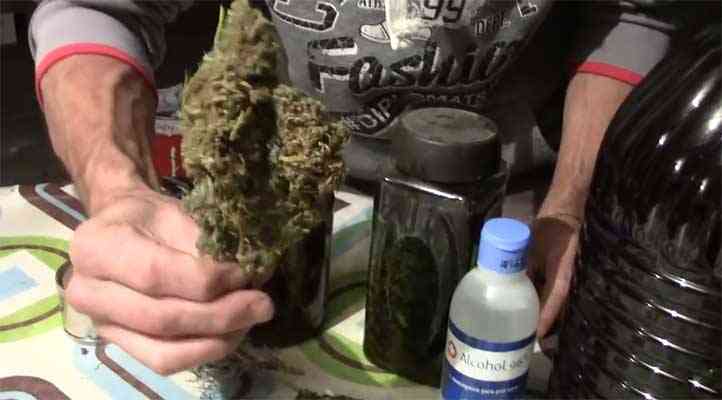 Elaboración de alcohol de marihuana